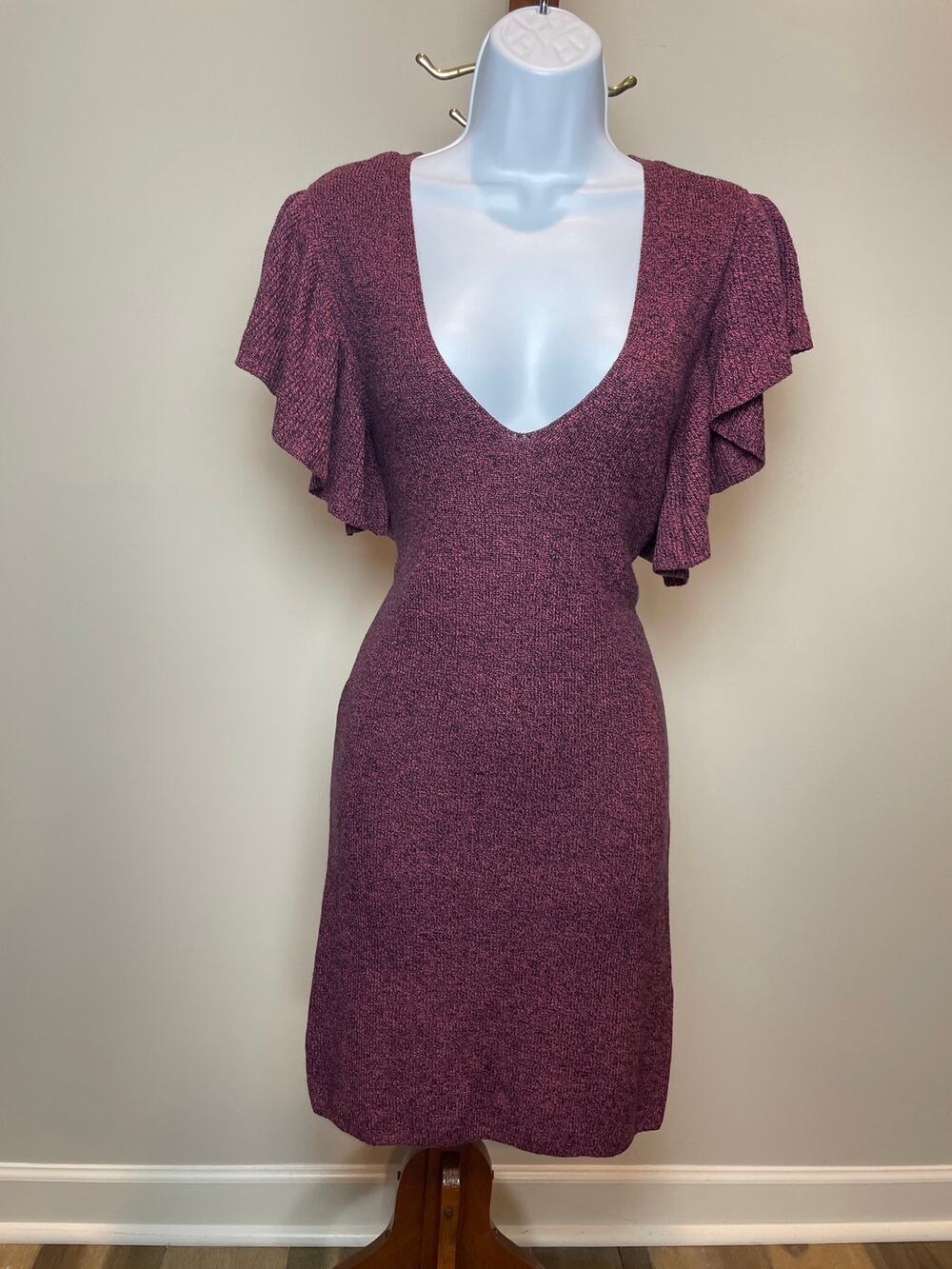Express Sweater Dress Size S Purple V‑Neck Flutter Sleeve Stretch Knit